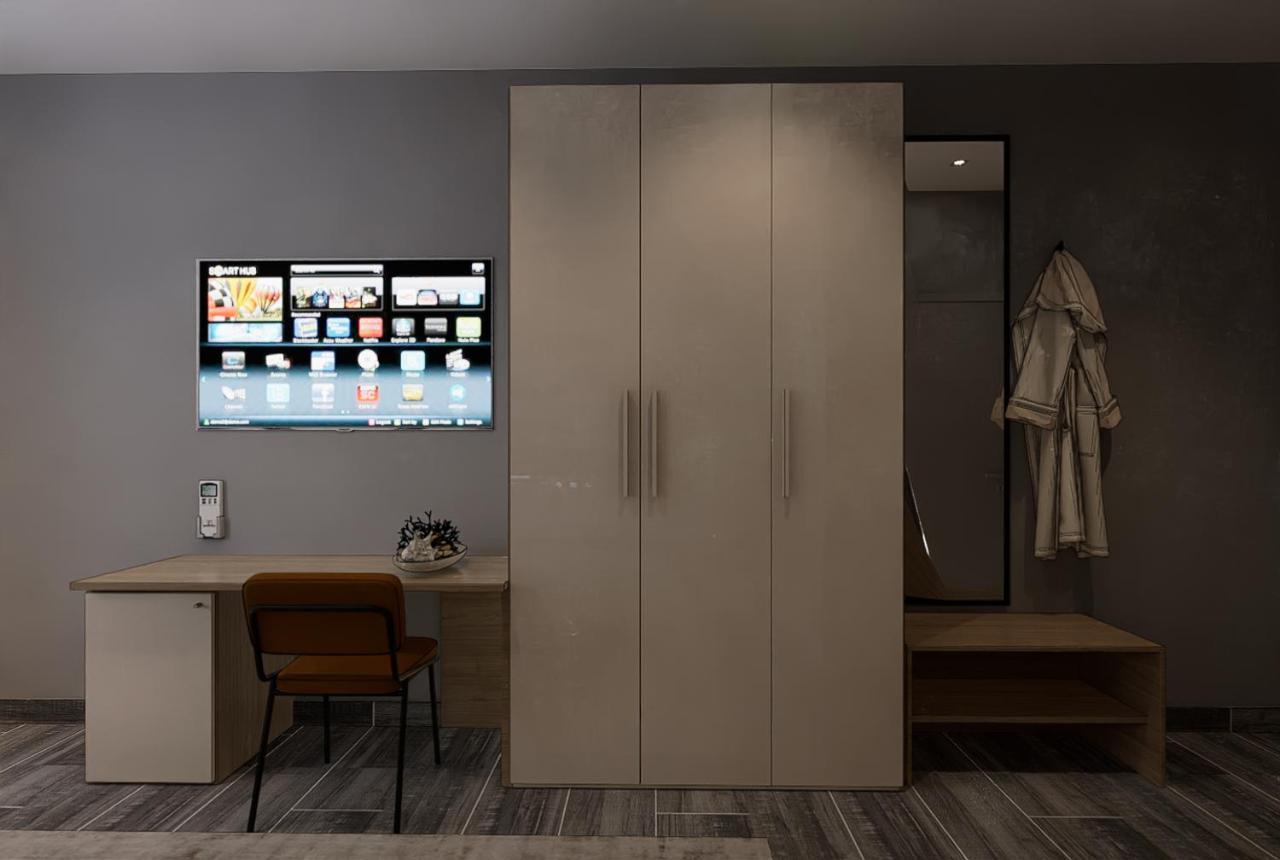 Split Rooftop Suites ドゥラス エクステリア 写真
